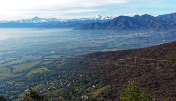 Panorama sulla conca di Cumiana e sul Monviso, dal sentiero per il Colle del Pré 