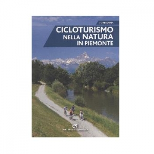 Cicloturismo nella natura in Piemonte.