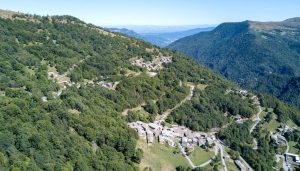 Ostana e la valle del Po, vista dal drone