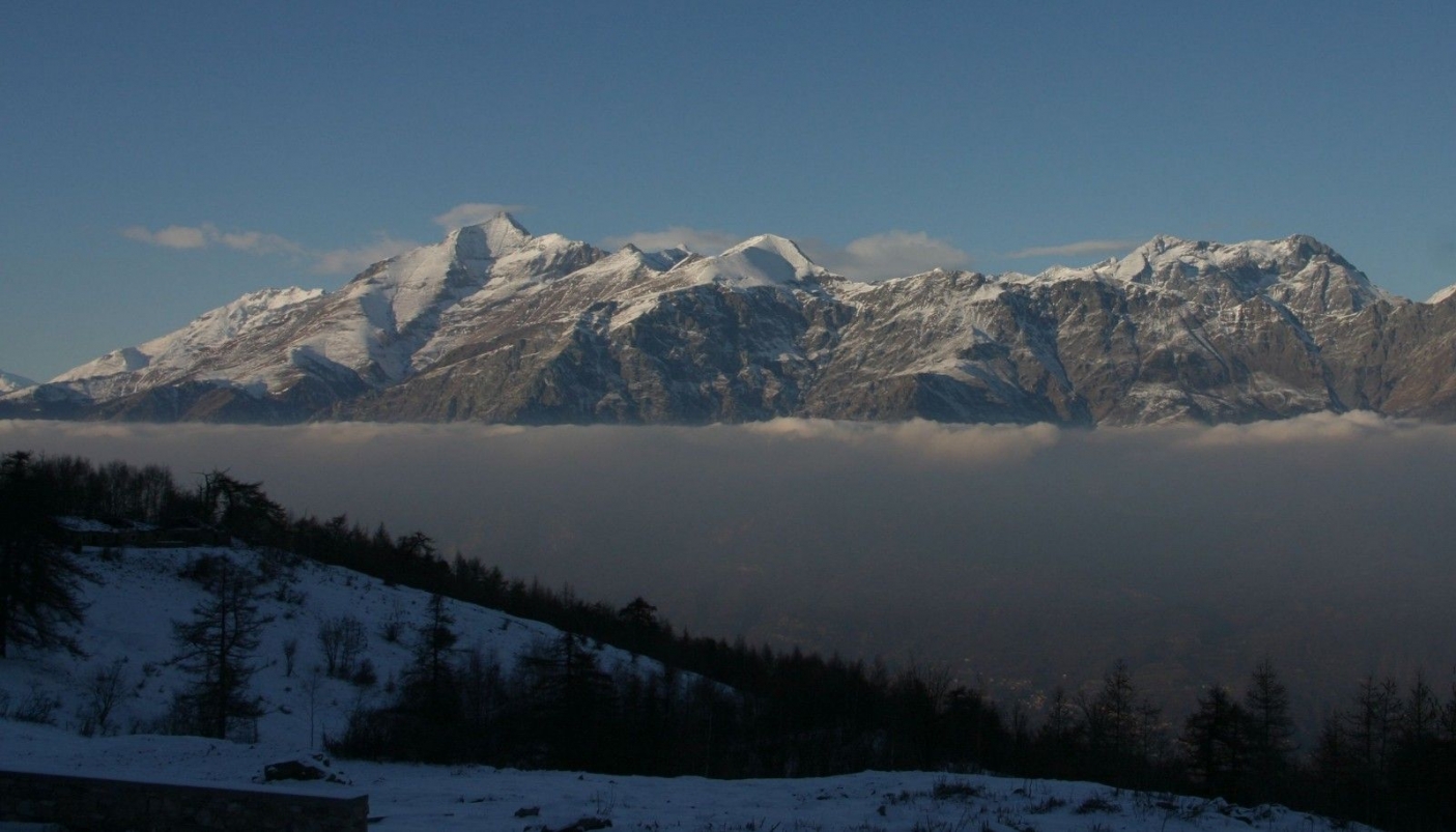 La media Val Susa e il Rocciamelone dall’alpeggio Fumavecchia sopra Villar Focchiardo 