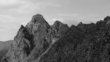 Le creste del Bric Bucie - Foto B. Usseglio (1991) 