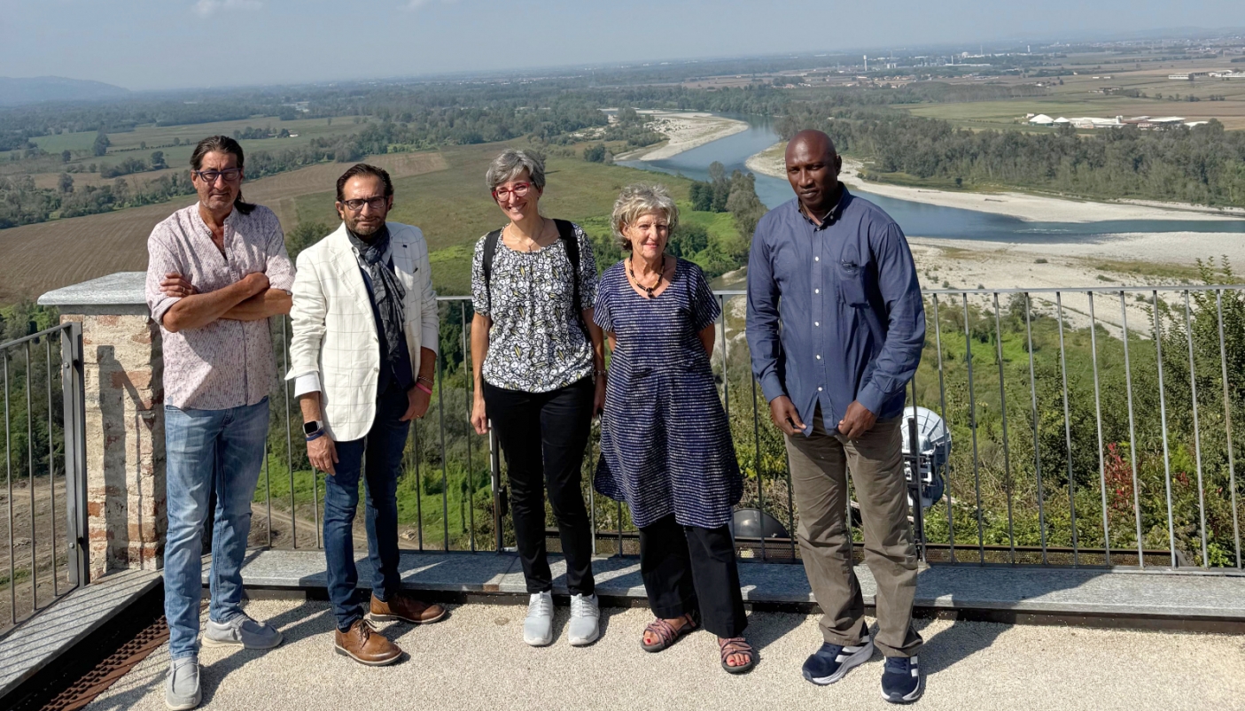 Da sx: Castelli (Sindaco Verrua Savoia), Abbinante e Sarzotti (Presidente e Direttrice Parco del Po piemontese), Maldera (ONG Bambini nel Deserto) e Kant&egrave; (Direttore Parco del Djoudj) - Foto S. Costa