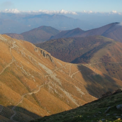 La linea Cadorna tra passo Folungo epian Vad&agrave; e Foto: parco Valgrande