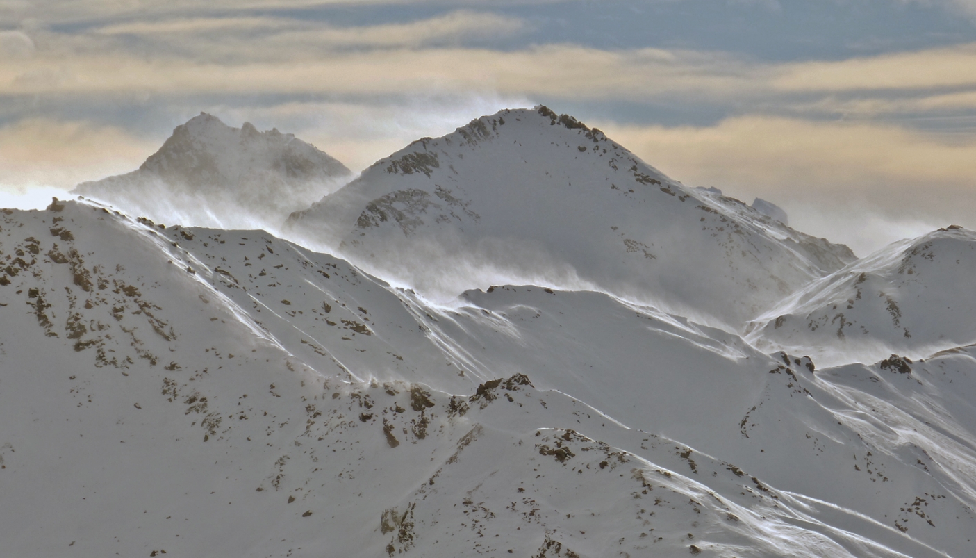 L'azione del vento sulle montagne innevate - Foto B. Usseglio 