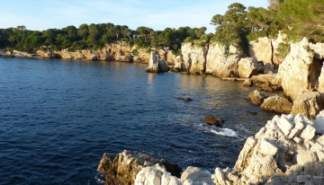 Lungo il Sentier du Littoral (foto A. Corr&agrave;) 