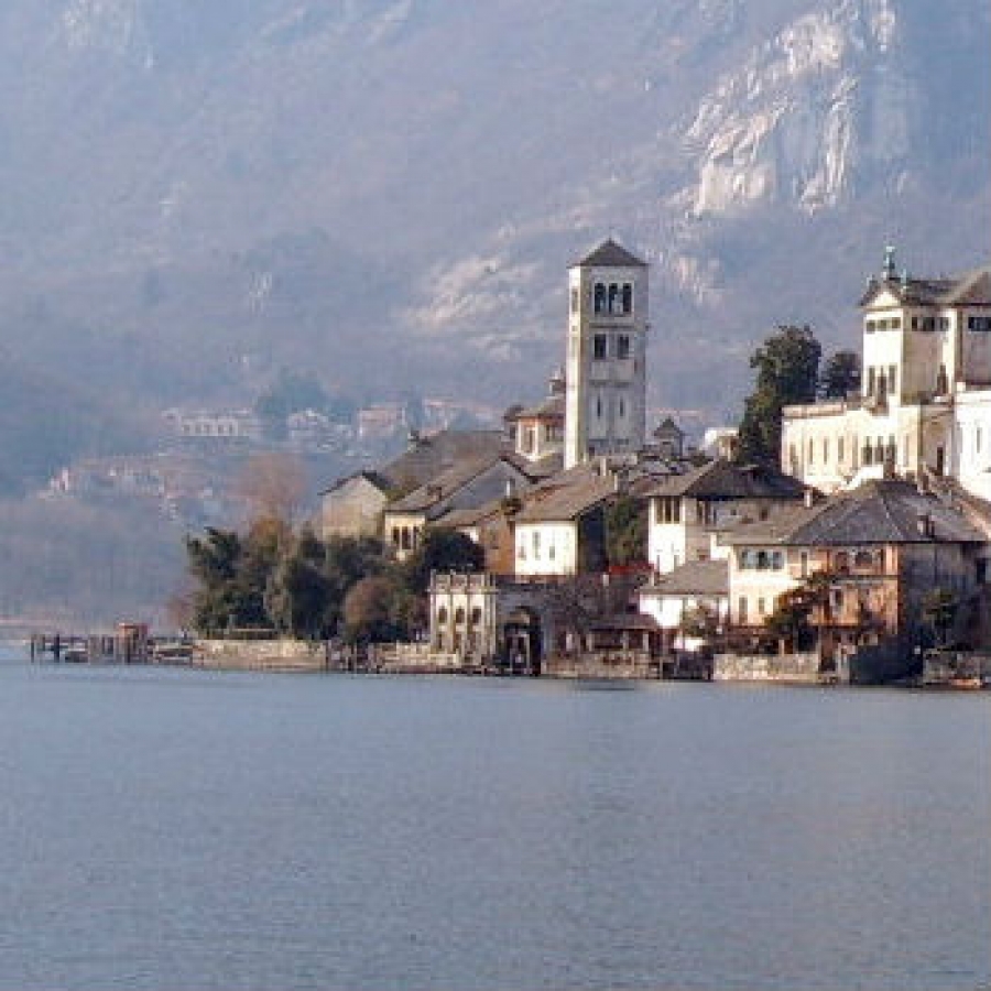 L&rsquo;isola di San Giulio location dell'ultimo film di Tornatore
