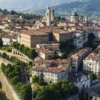 La via dei vasi nel Parco dei Colli di Bergamo