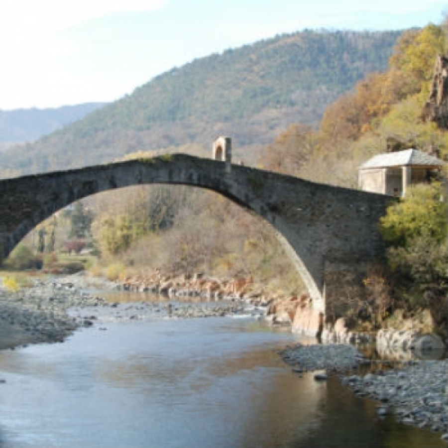 Ponte del Diavolo, uno dei 30 ponti pi&ugrave; belli d'Italia
