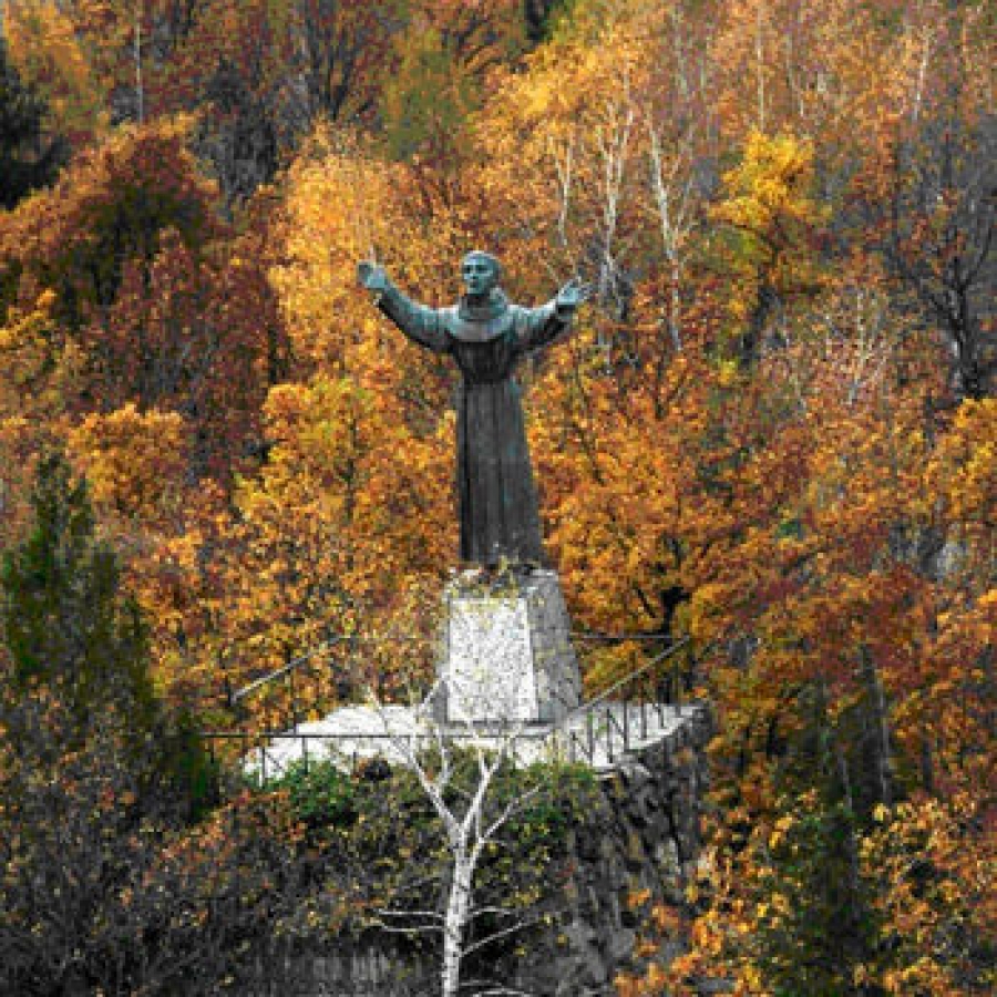 Sacri Monti: itinerari di devozione fra storia, arte e natura.