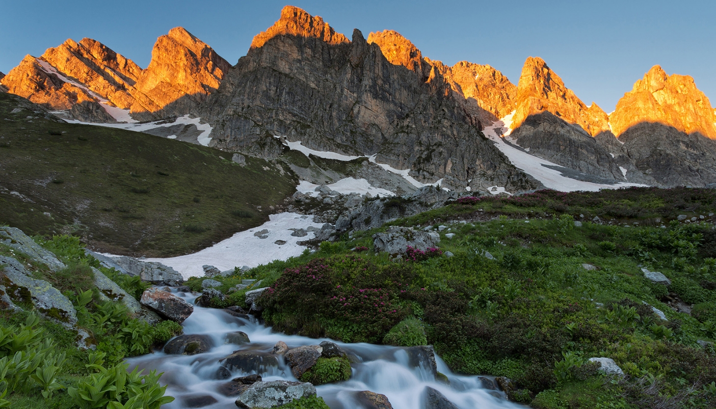 Alba sul gruppo del Marguareis 