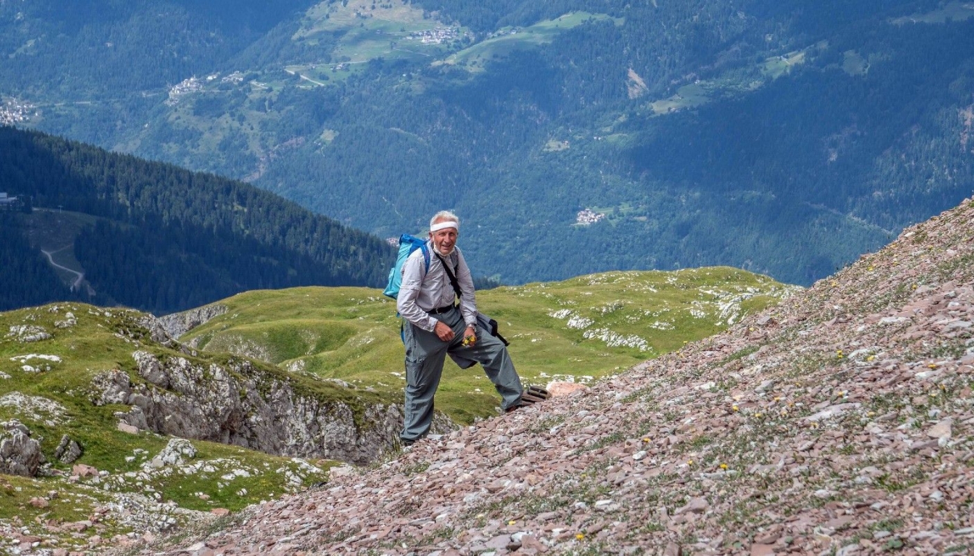 Cesare Lasen sulle sue amate Dolomiti bellunesi  - Foto p.g.c. Archivio PNDB