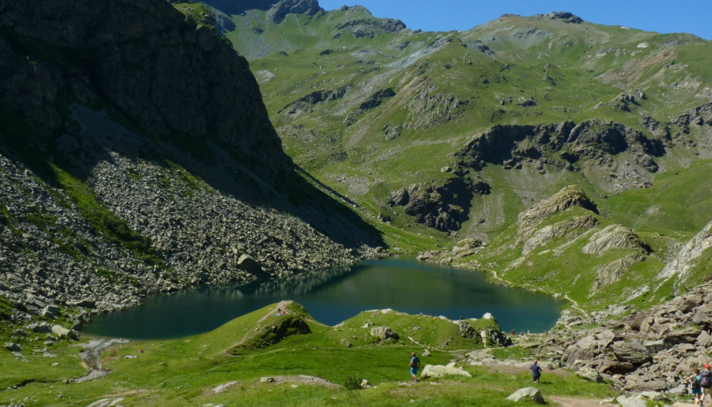 Il Lago Fiorenza dalla mulattiera che sale verso il Lago Chiaretto 