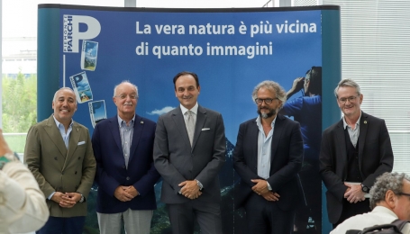 Da sx a dx: Il Vicepresidente della Regione Piemonte Carosso, il Presidente del Gran Paradiso Cerise, il Presidente della Regione Piemonte Cirio, il Dirigente del Settore Settore Sviluppo sostenibile, biodiversit&agrave; e aree naturali Chiara e il Direttore del Gran Paradiso Bassano - Foto M. Tiso